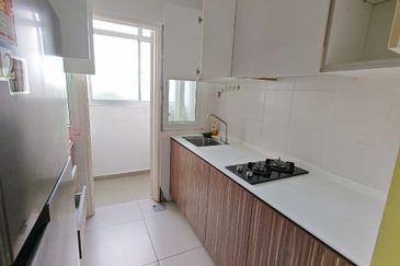 Seasons Luxury Apartments @ Amara Larkin