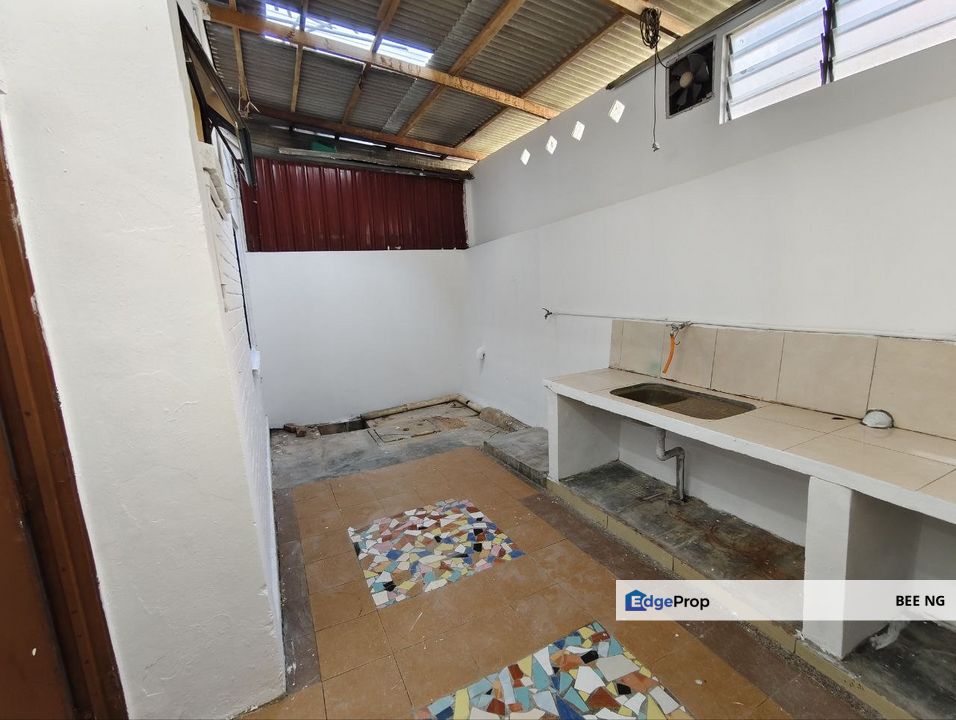 Skudai Baru Jalan Hang Tuah Near tun Aminah 2 storey terrace for sale , Johor, Skudai