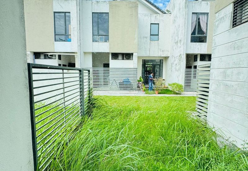 Avira Garden Terraces @ Medini