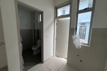 Erica @ Meridin East