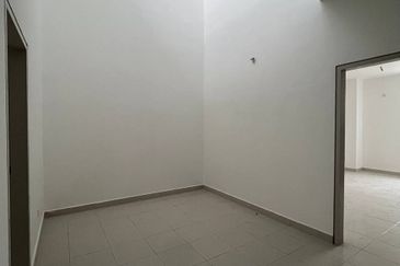 Erica @ Meridin East