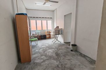 Taman Pulai Utama Flat