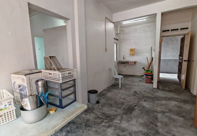 Taman Pulai Utama Flat