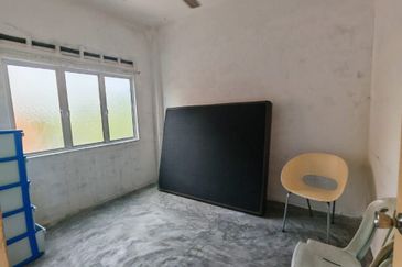 Taman Pulai Utama Flat