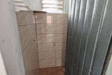 Taman Pulai Utama Flat