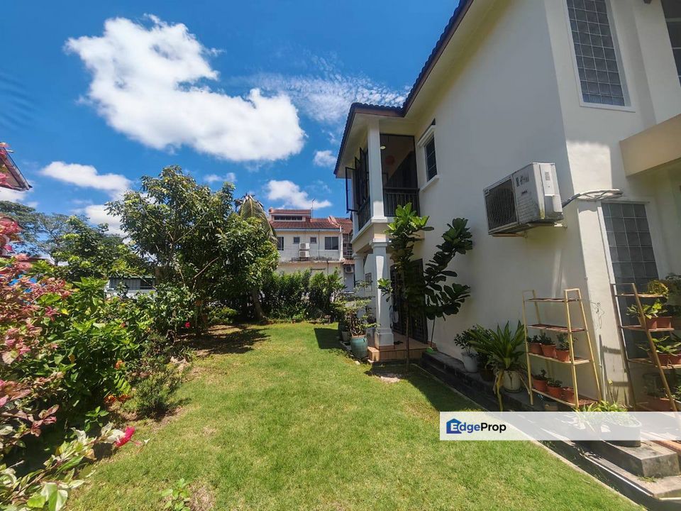 Mutiara Rini Big Corner 2 storey terrace Kitchen Fully Extented Below market price  , Johor, Skudai