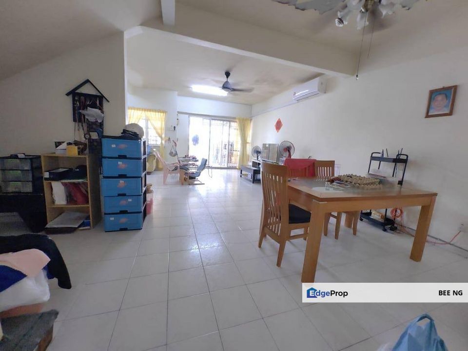 Bandar Putra Kulai @ Jalan Kasawari double storey full loan cash back , Johor, Kulai