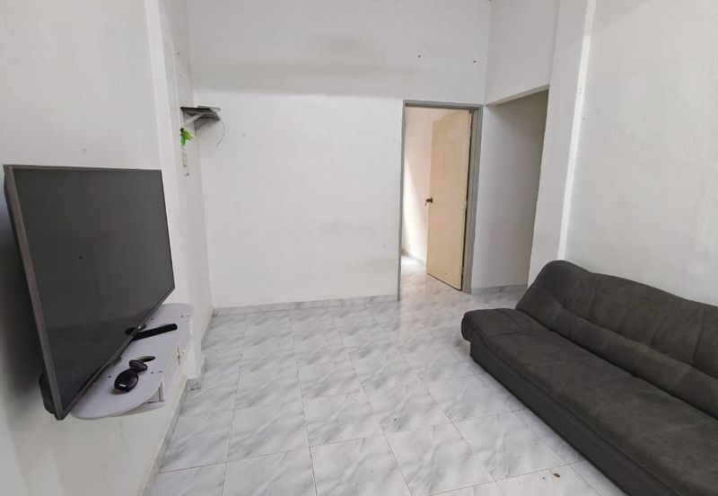 Taman Pulai Utama Flat