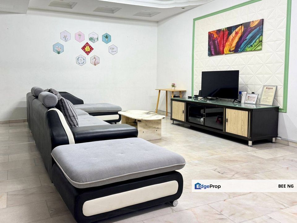 Taman Bukit Kempas Double Storey Terrace 28x115 extra large , Johor, Johor Bahru