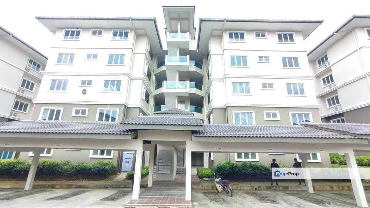 Larkin Residence 2 / Larkin / 3bedroom / townhouse / super value / full loan , Johor, Johor Bahru