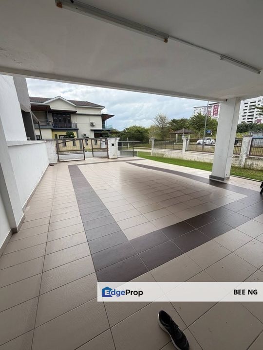 Bandar Uda Utama End Lot 2 Storey Terrace 22x75 end lot with land - for sale , Johor, Skudai