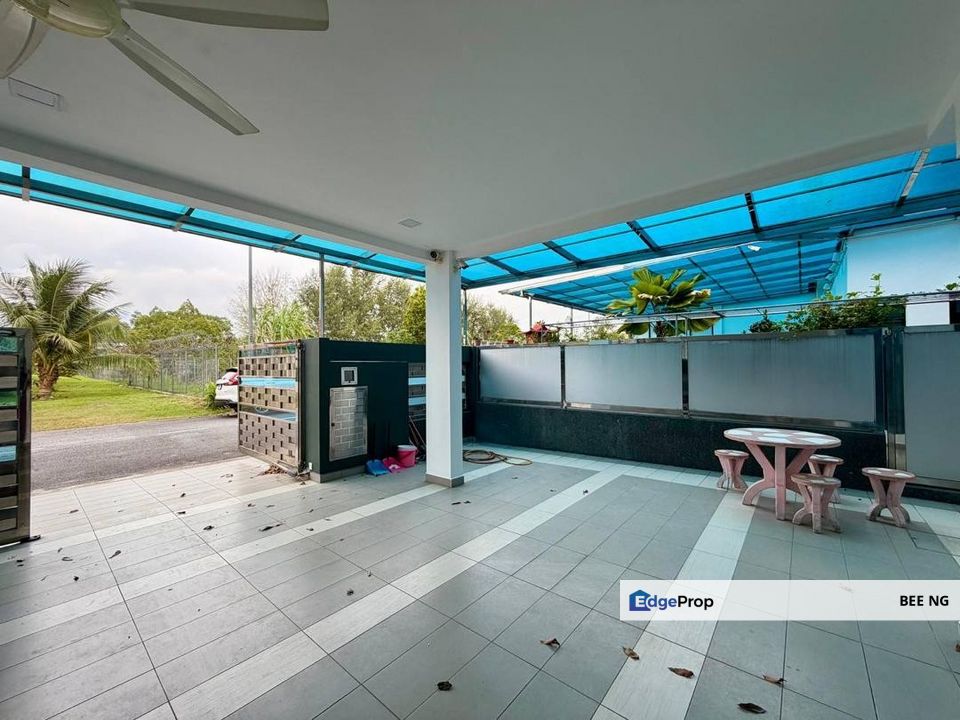 Opal @ Mutiara Mas 3 storey cluster luxury renovate / unblock / partial furnish / private lift , Johor, Skudai