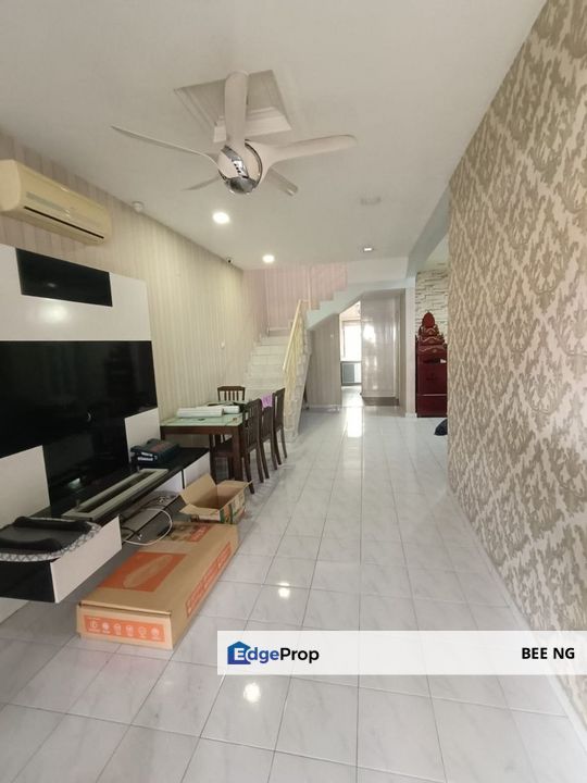 Sierra Perdana / Masai / fully renovated / 1.5 storey terrace for sale , Johor, Masai