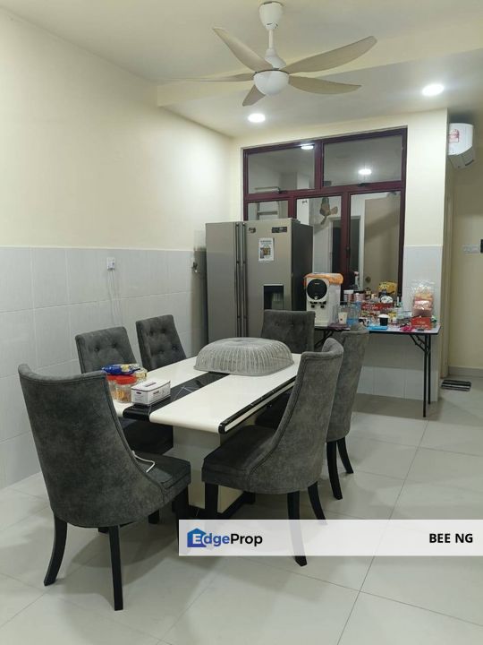 Rini Heights 2 stoeey super link terrace tiptop condition for sale , Johor, Skudai