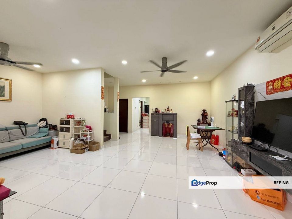 Nusantara Prima @ Ge;ang Patah / 2 storey terrace 24x70 / Good condition / unblock / cheapest market price , Johor, Gelang Patah
