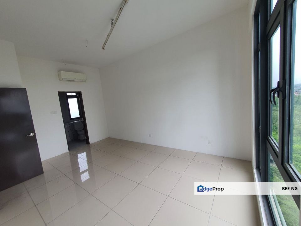 8scape Residences Taman Sutera @ Perling Dual Key 4+1 Bed below market price full loan , Johor, Johor Bahru