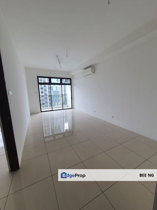 8scape Residences Taman Sutera @ Perling Dual Key 4+1 Bed below market price full loan , Johor, Johor Bahru