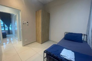 D'Summit Residences @ Kempas Utama