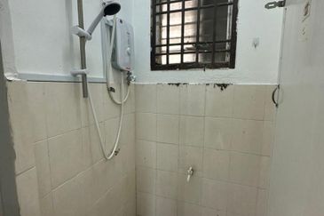 Taman Pulai Utama Flat