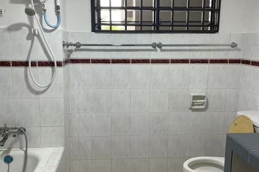 Seri Mutiara Apartment, Bandar Baru Seri Alam