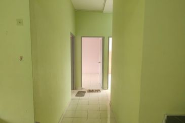 Taman Pulai Utama Flat
