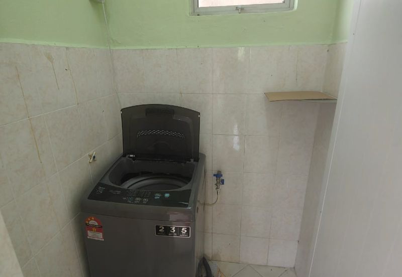 Taman Pulai Utama Flat