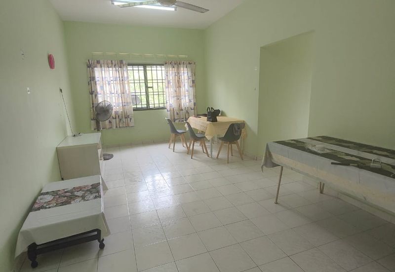 Taman Pulai Utama Flat