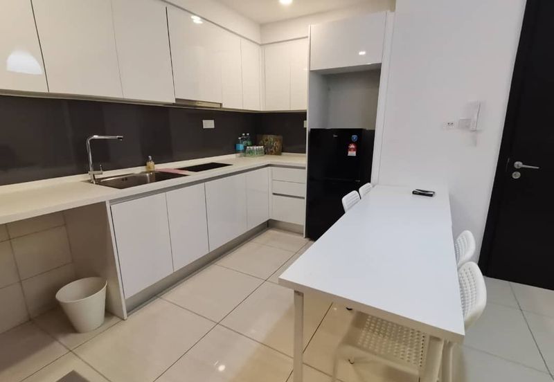 Almas Suites @ Puteri Harbour