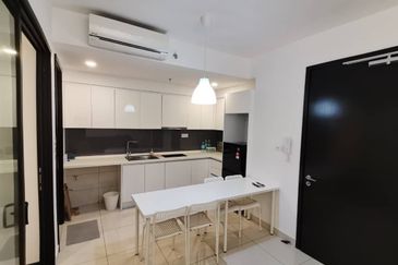 Almas Suites @ Puteri Harbour