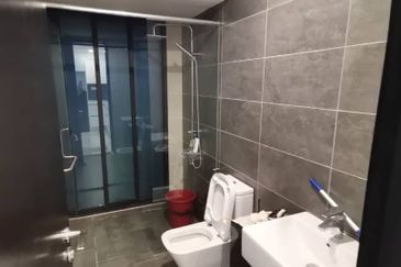 Almas Suites @ Puteri Harbour