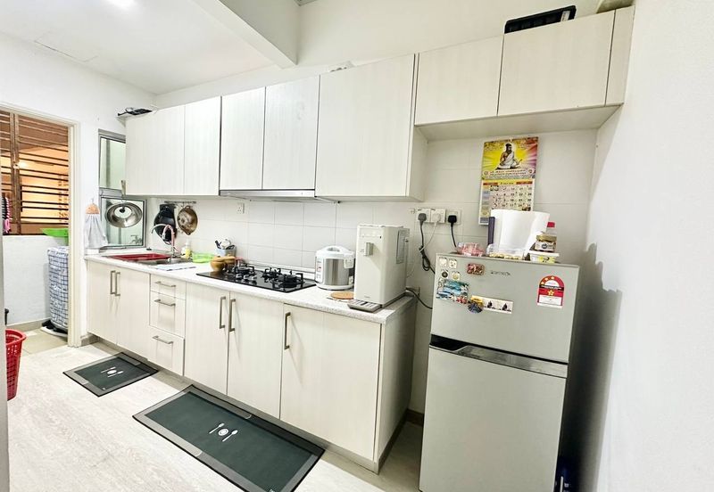 Dedaun Hijau (Greenfield Regency)