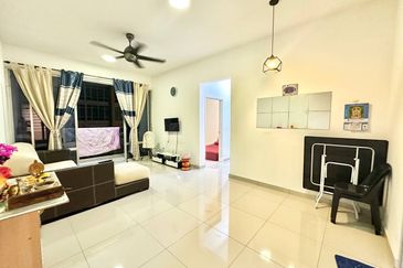 Dedaun Hijau (Greenfield Regency)