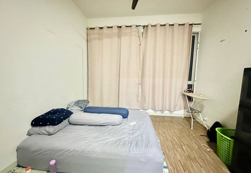 Dedaun Hijau (Greenfield Regency)