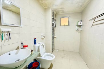 Dedaun Hijau (Greenfield Regency)