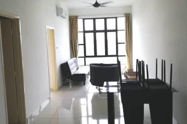 D'Summit Residences @ Kempas Utama