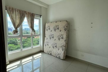 Seasons Luxury Apartments @ Amara Larkin