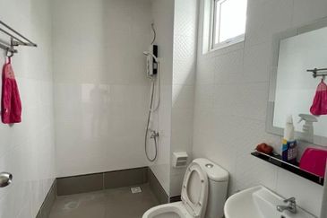 Seasons Luxury Apartments @ Amara Larkin