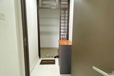 Seri Austin Luxury Apartment