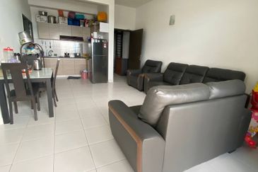 Seri Austin Luxury Apartment