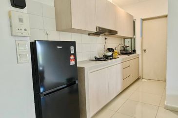 Dedaun Hijau (Greenfield Regency)