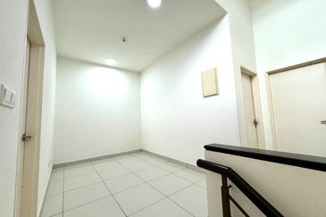 Horizon Hills @ Valley West 2 Storey Terrace 22x75 - for sale 