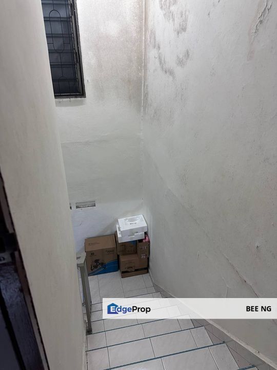 Taman Sri Skudai Jalan Tembaga Merah Full Loan Single Storey with attic 22x70 , Johor, Skudai