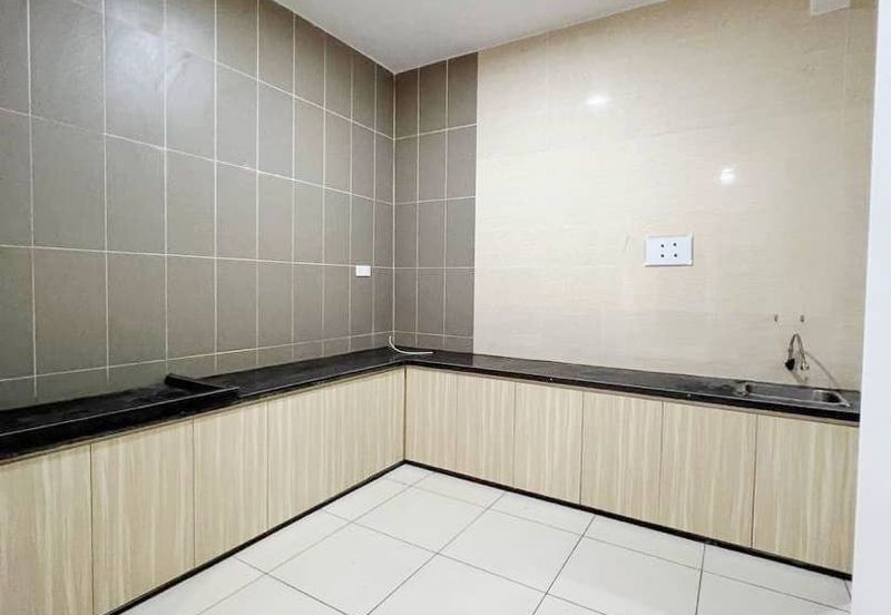 Persiaran Kempas Utama 2