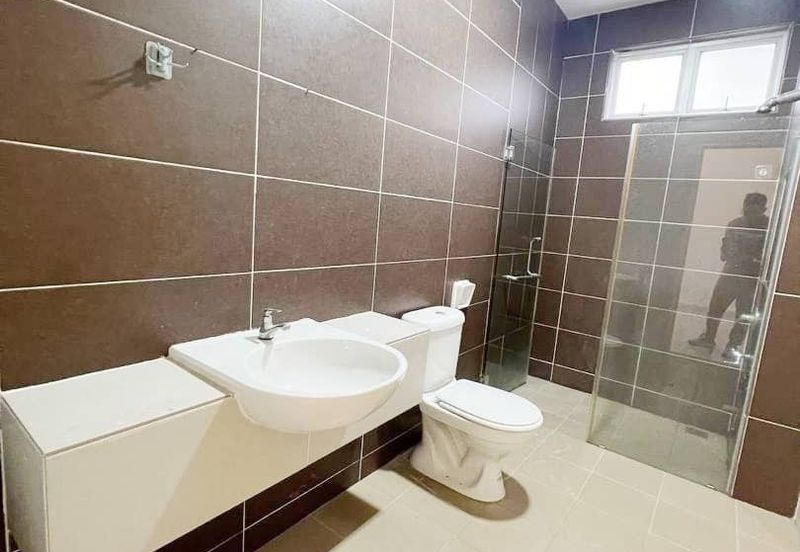 Persiaran Kempas Utama 2