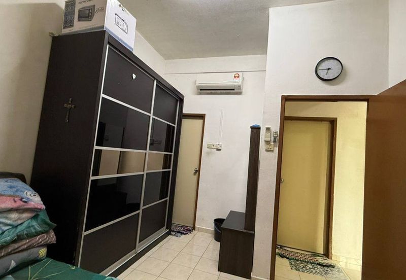 Indah Court Apartment