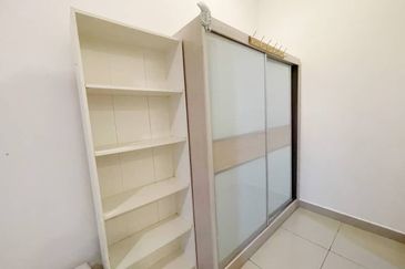 Dedaun Hijau (Greenfield Regency)