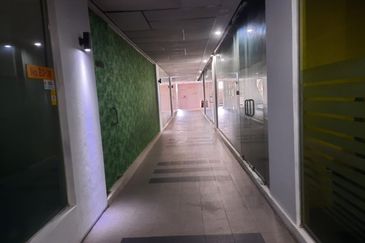 ONE UTAMA BUSINESS COMMERCIAL