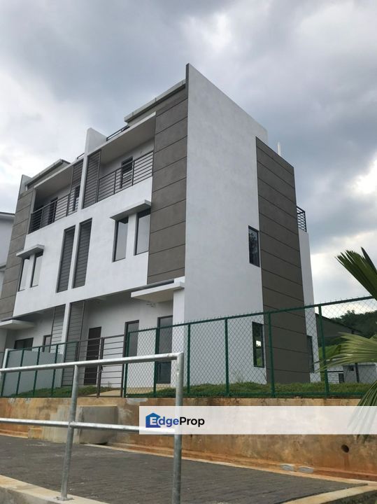 Batang Kali Double Storey HOUSE SALE, Selangor, Batang Kali