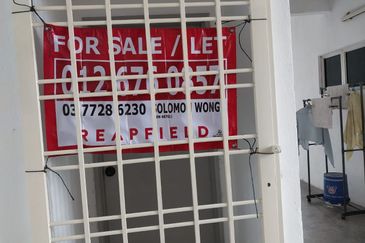 Kiambang Apartment Serdang For Sale