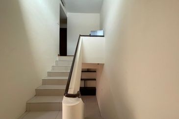 Bukit Mandarina For Sale 